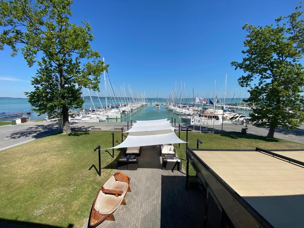 Bl Lakeside Apartman Balatonlelle Eksteriør billede