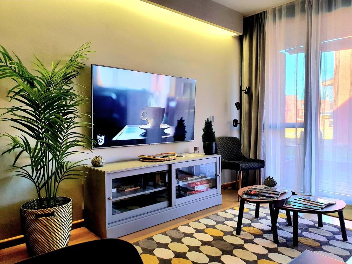 Bl Lakeside Apartman Balatonlelle Eksteriør billede